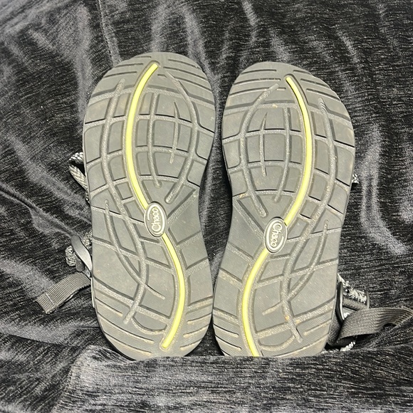 chacos - Picture 4 of 4